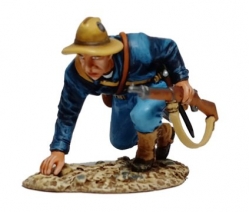 PGUS6003 US Marine crouching 
